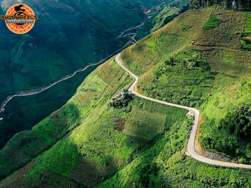 Exploring Northern Vietnam: Motorbiking the Stunning Ma Pi Leng Pass