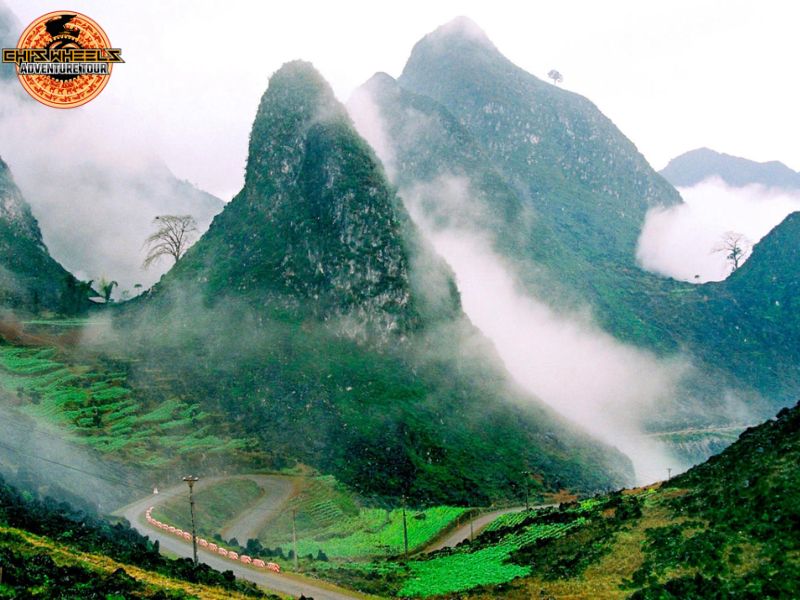 Exploring Northern Vietnam: Motorbiking the Stunning Ma Pi Leng Pass