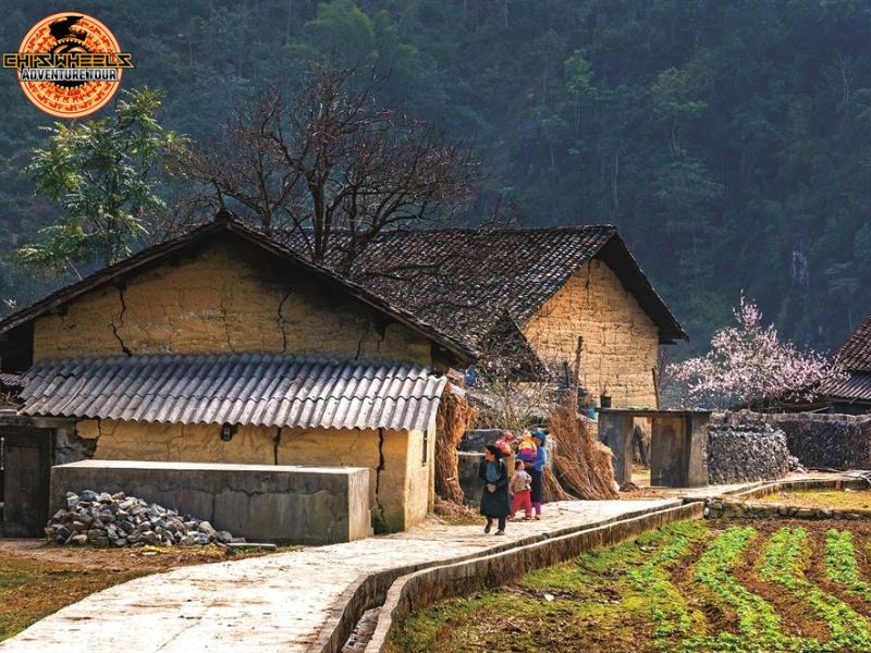 Exploring Northern Vietnam: Motorbiking the Stunning Ma Pi Leng Pass