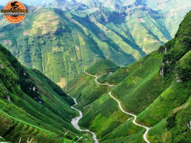 Top 5 Motorbike Tours in Vietnam